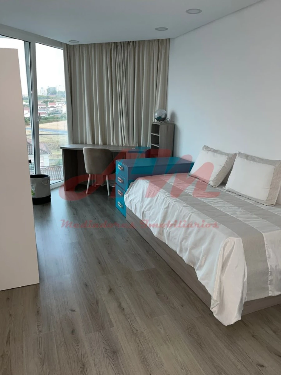 Apartamento T2 para Venda em Loures Foto 16