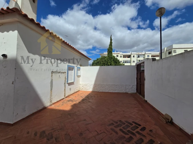 Moradia T1 para Venda em Albufeira e Olhos de Água Foto 2