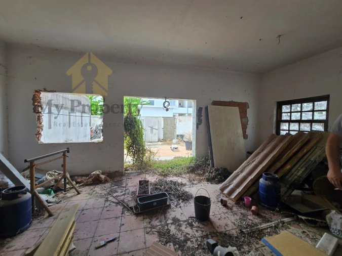 Moradia T1 para Venda em Albufeira e Olhos de Água Foto 5