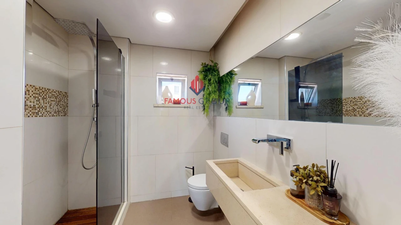 Apartamento T2 para Venda em Portimão Foto 41