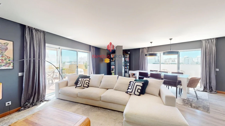 Apartamento T2 para Venda em Portimão Foto 13