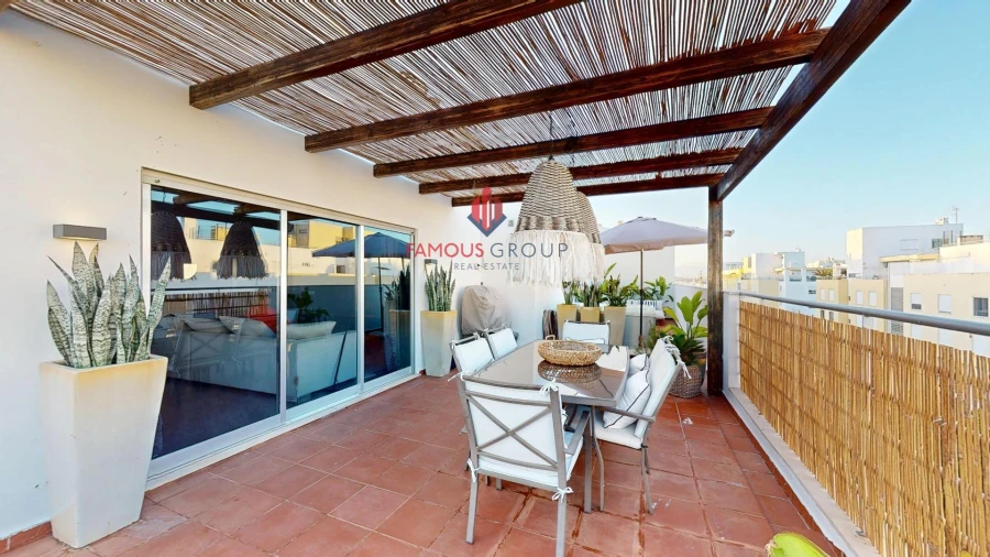 Apartamento T2 para Venda em Portimão Foto 2