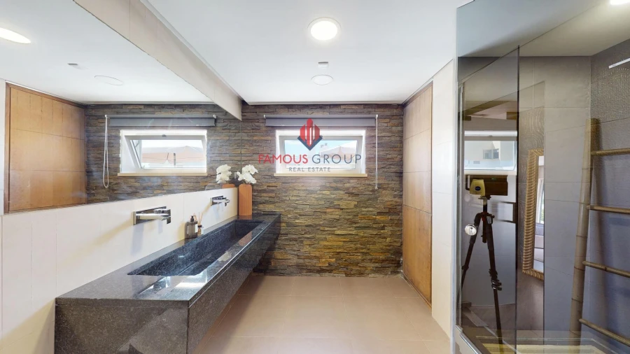 Apartamento T2 para Venda em Portimão Foto 31