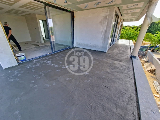 Moradia T4 para Venda em Guia Foto 36