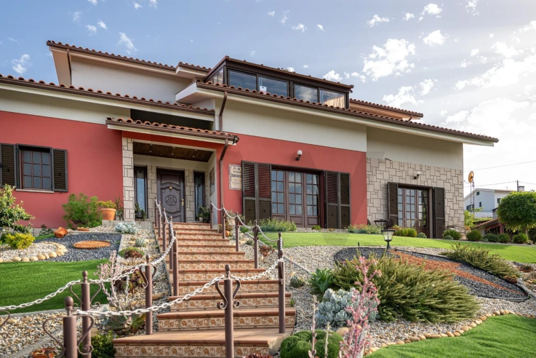 Moradia T5 para Venda em Monção e Troviscoso Foto 3