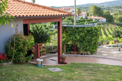 Moradia T5 para Venda em Monção e Troviscoso