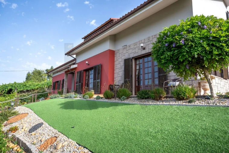 Moradia T5 para Venda em Monção e Troviscoso Foto 4