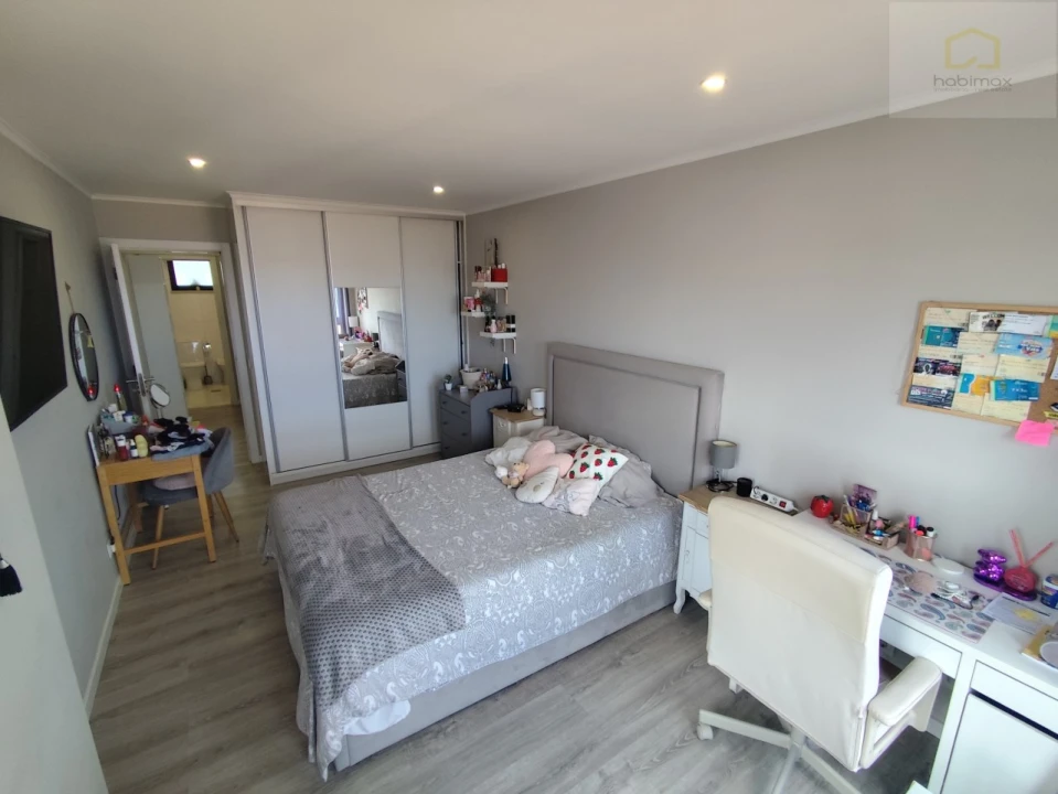 Apartamento T3 para Venda em Rosto do Cão (São Roque) Foto 11