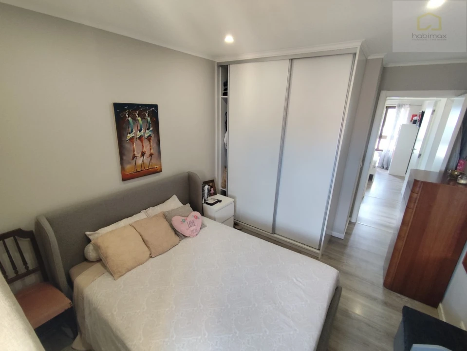 Apartamento T3 para Venda em Rosto do Cão (São Roque) Foto 16