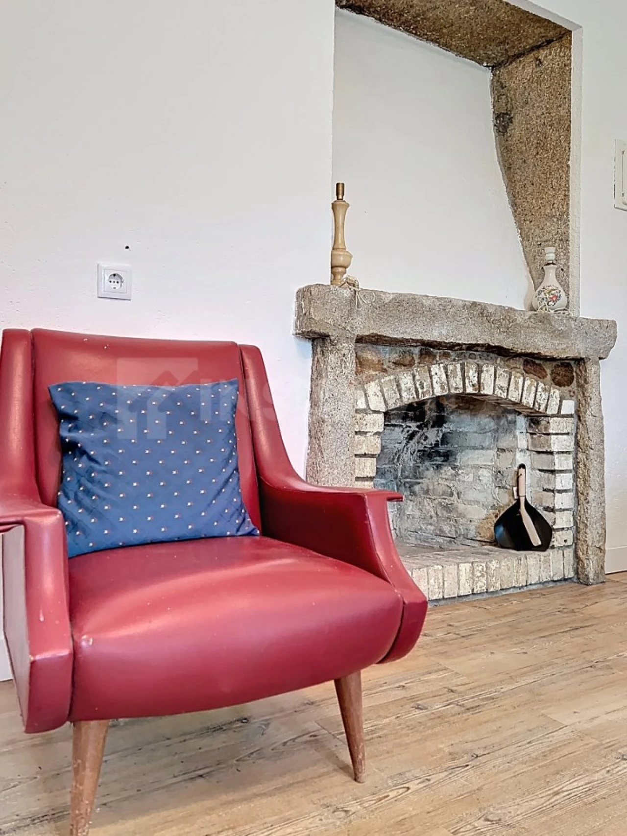 Moradia T4 para Venda em Vilar de Mouros Foto 5