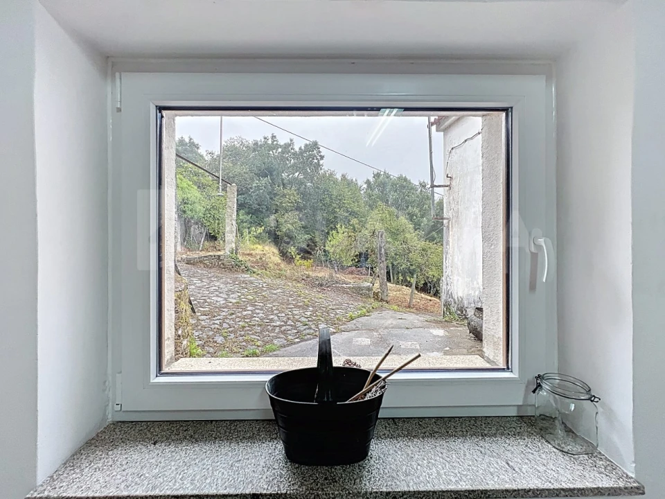 Moradia T4 para Venda em Vilar de Mouros Foto 7