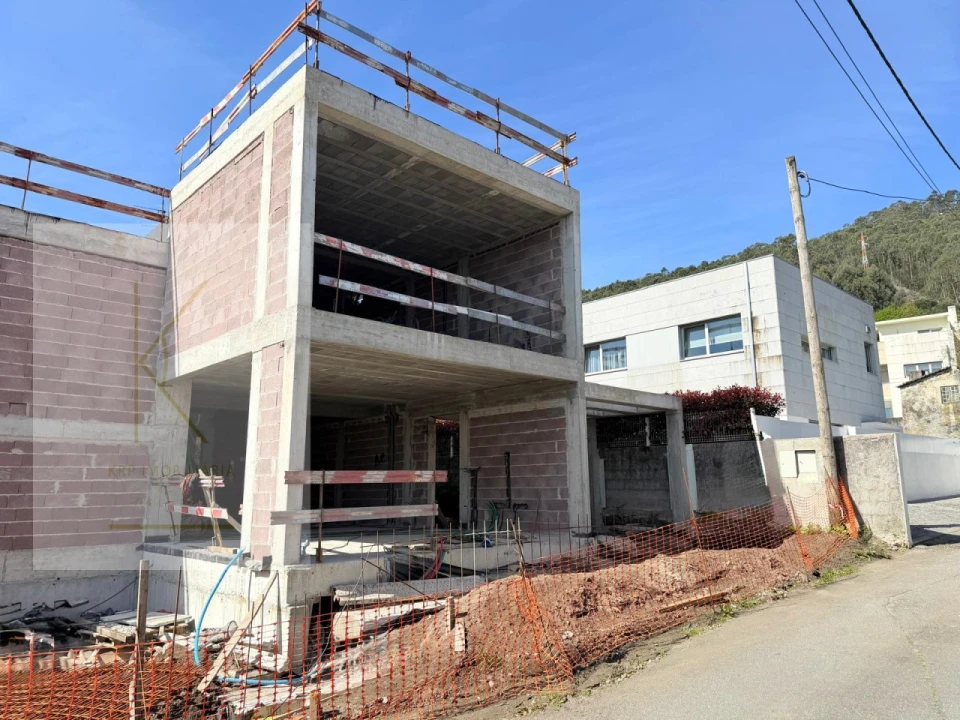 Moradia T3 para Venda em Santa Maria Maior e Monserrate e Meadela Foto 29