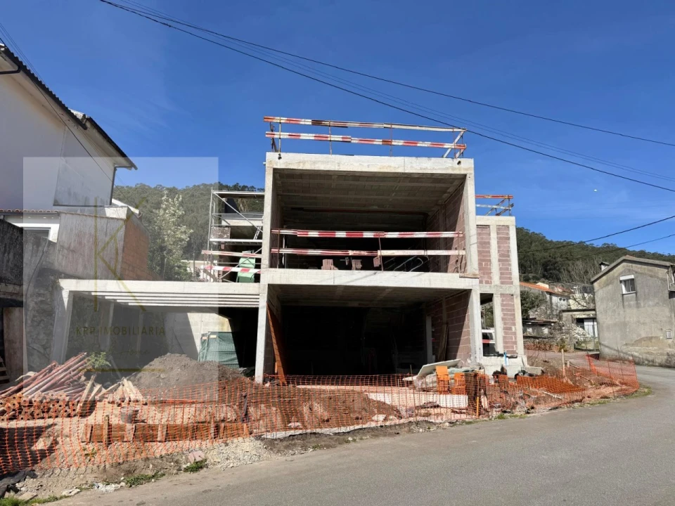 Moradia T3 para Venda em Santa Maria Maior e Monserrate e Meadela Foto 34