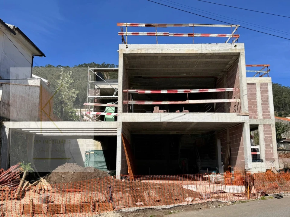 Moradia T3 para Venda em Santa Maria Maior e Monserrate e Meadela Foto 35