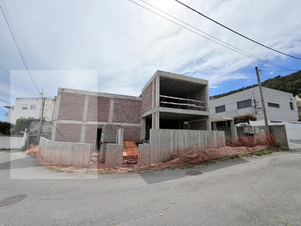 Moradia T3 para Venda em Santa Maria Maior e Monserrate e Meadela Foto 16