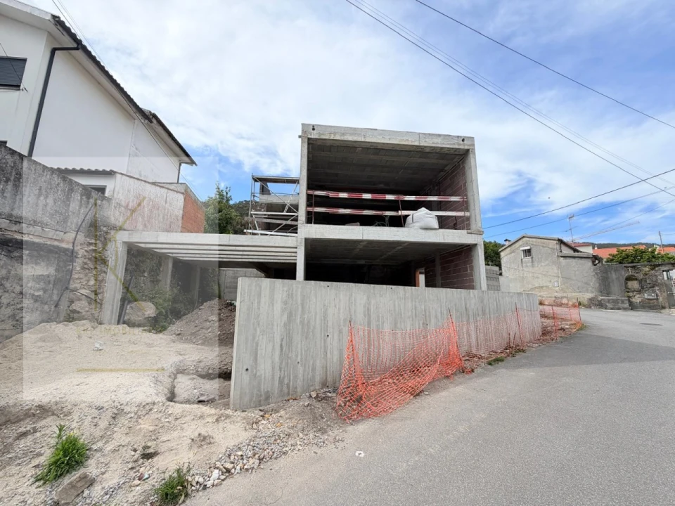 Moradia T3 para Venda em Santa Maria Maior e Monserrate e Meadela Foto 20