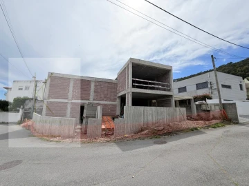 Moradia T3 para Venda em Santa Maria Maior e Monserrate e Meadela