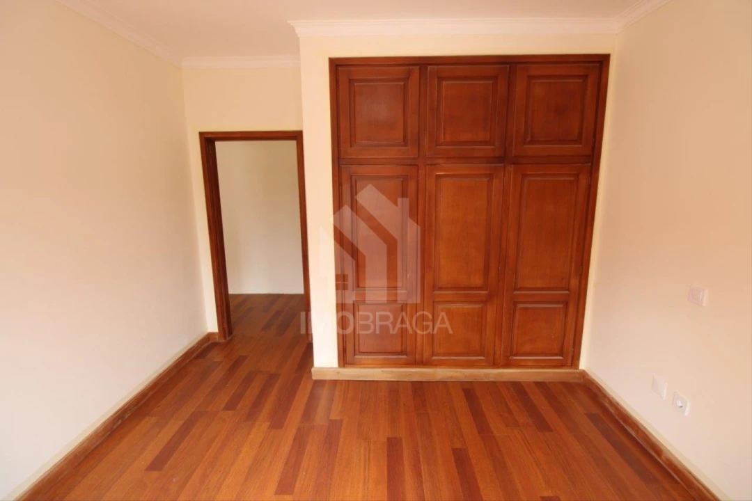 Moradia T3 para Venda em Nine Foto 20