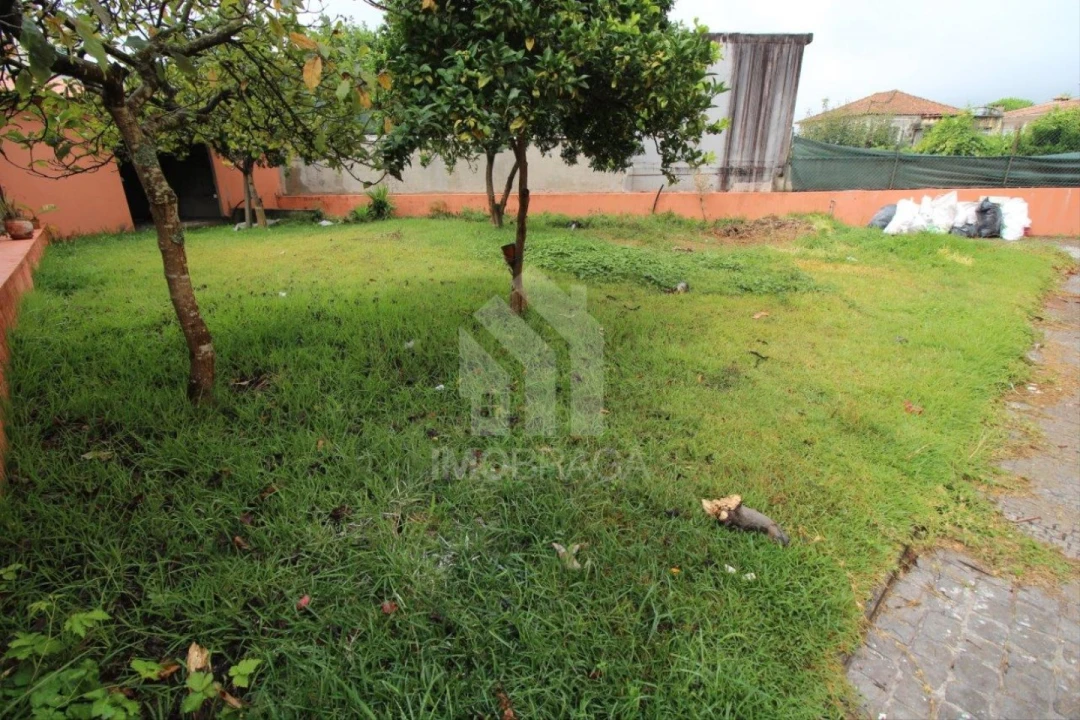 Moradia T3 para Venda em Nine Foto 32