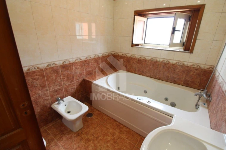 Moradia T3 para Venda em Nine Foto 30