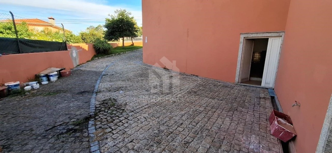 Moradia T3 para Venda em Nine Foto 37