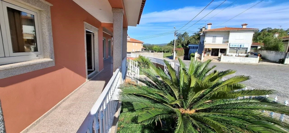 Moradia T3 para Venda em Nine Foto 44