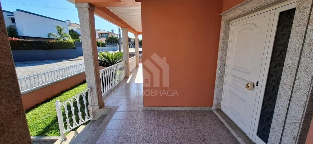 Moradia T3 para Venda em Nine Foto 46