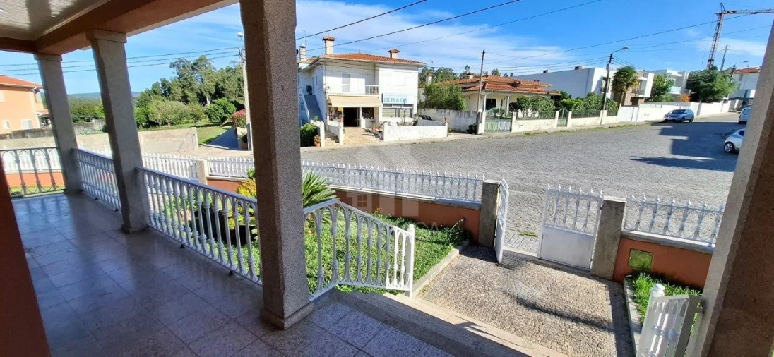 Moradia T3 para Venda em Nine Foto 58