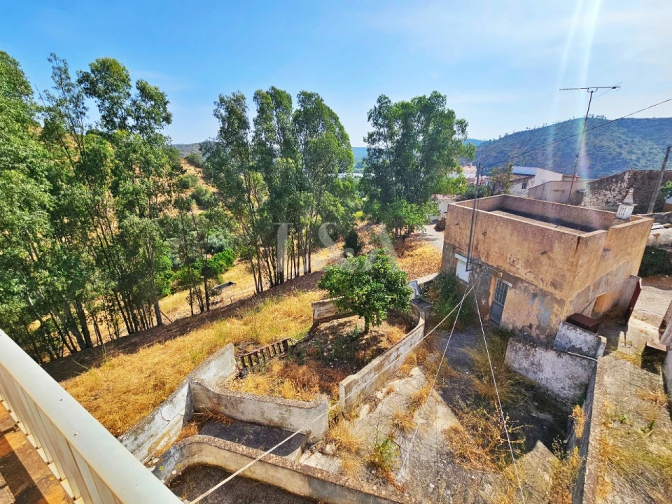 Moradia T3 para Venda em Alcoutim e Pereiro Foto 1