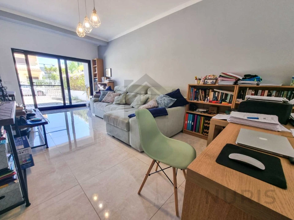 Moradia T5 para Venda em Estômbar e Parchal Foto 42