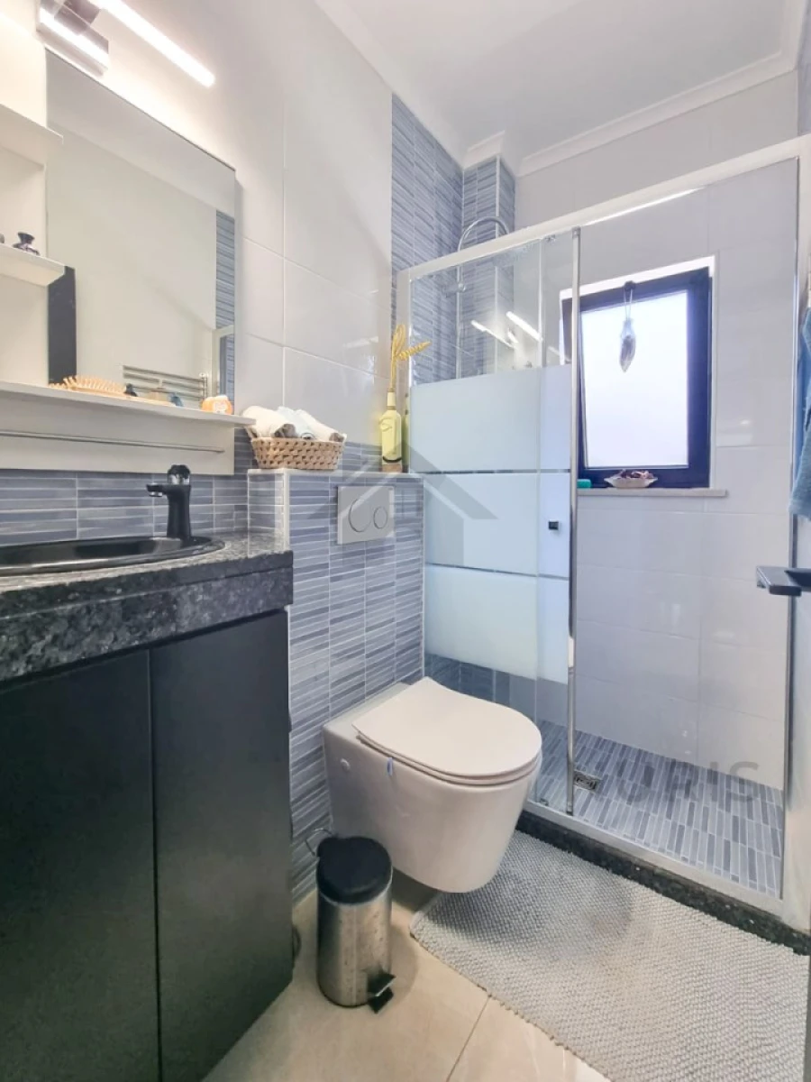 Moradia T5 para Venda em Estômbar e Parchal Foto 53