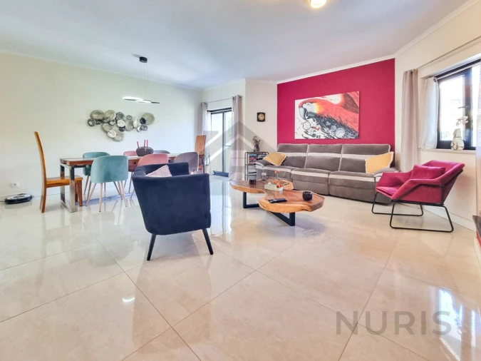 Moradia T5 para Venda em Estômbar e Parchal Foto 10