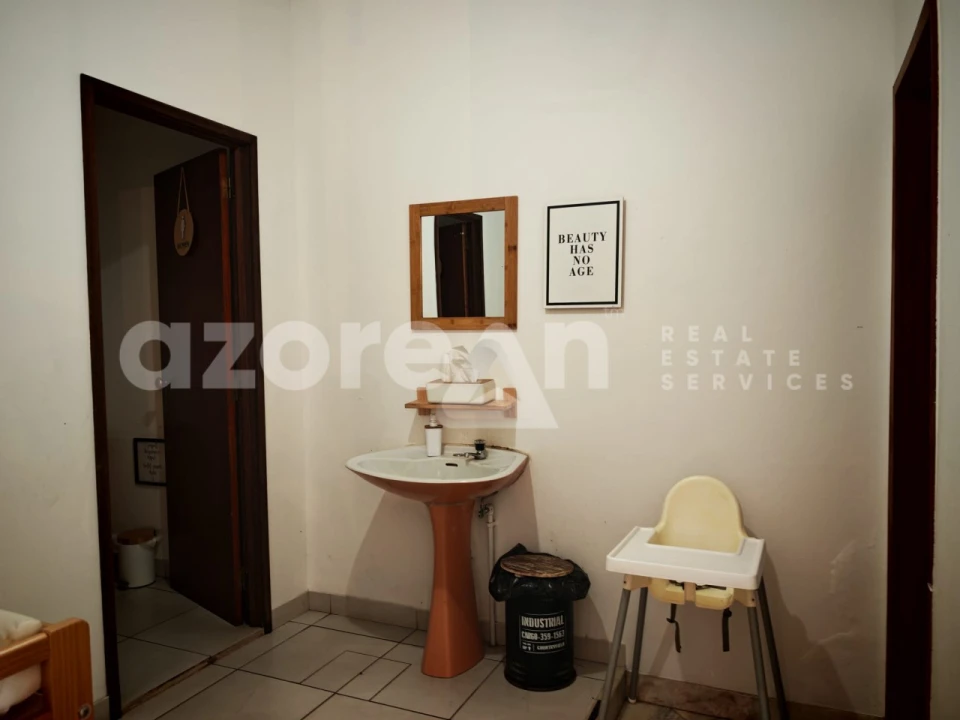 Negócio para Cedência de Quotas em Ponta Delgada (São Sebastião) Foto 12