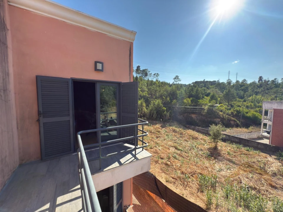 Moradia T4 para Venda em Santa Clara e Castelo Viegas Foto 14