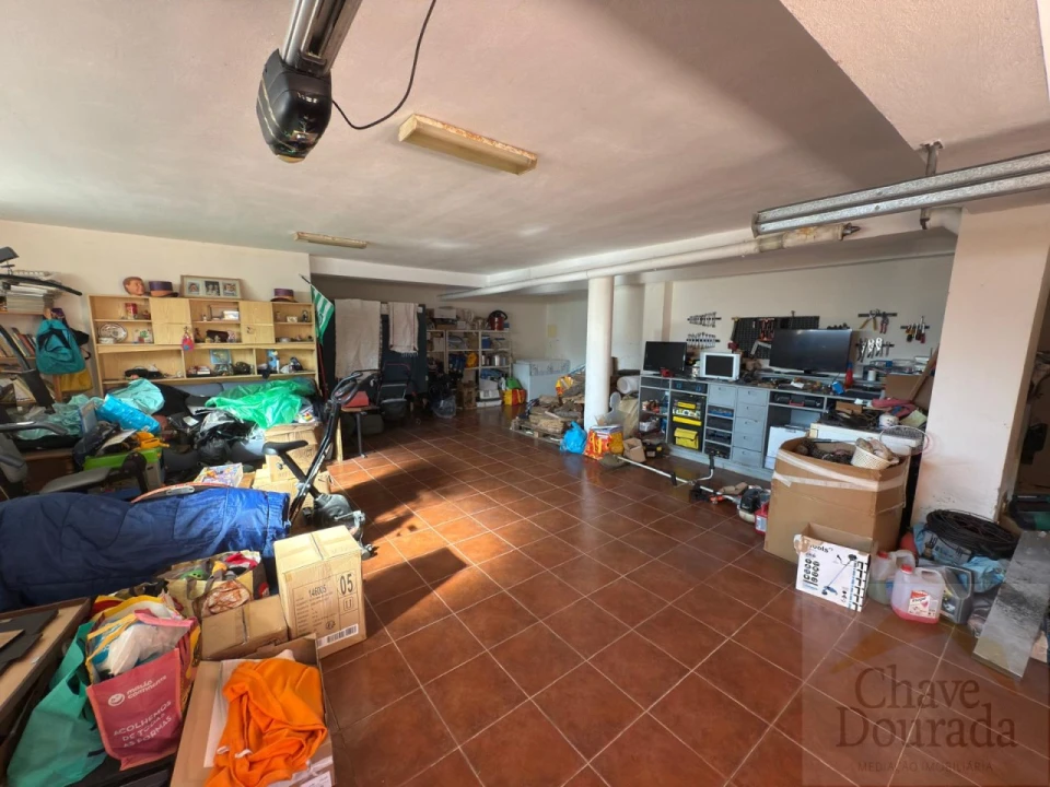 Moradia T4 para Venda em Santa Clara e Castelo Viegas Foto 25