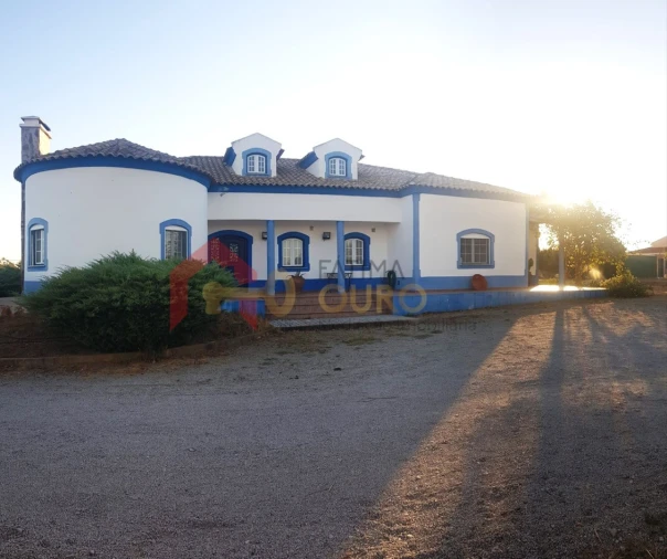 Quinta T3 para Venda em Nossa Senhora da Expectação Foto 5