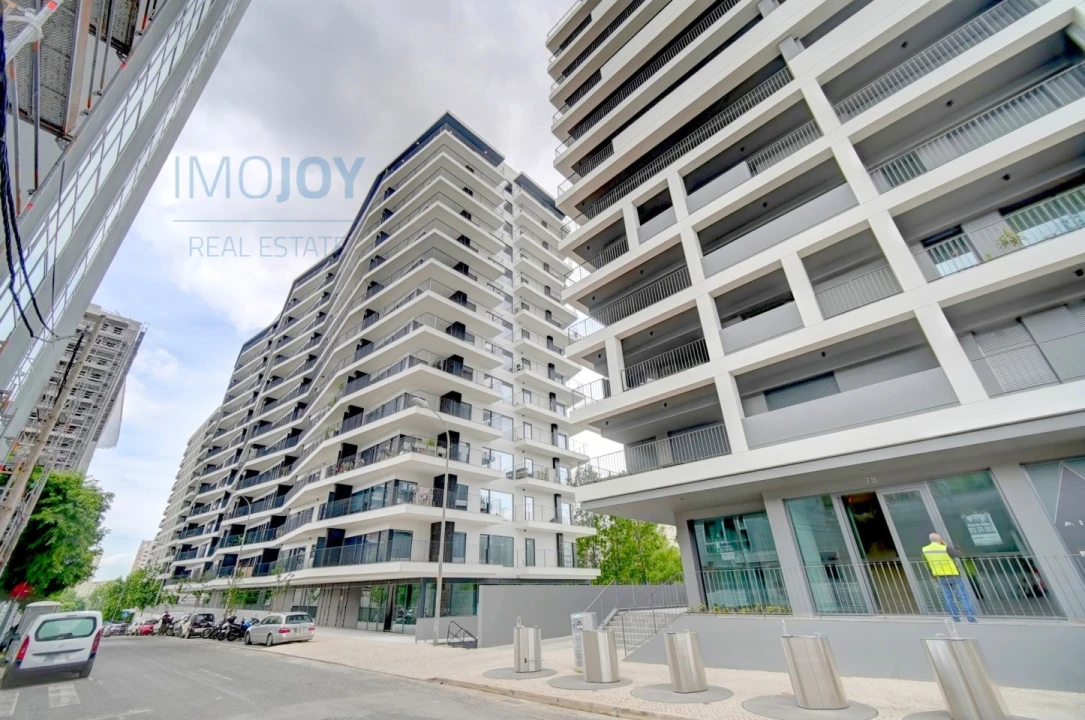 Apartamento T4 para Arrendamento em Algés, Linda-A-Velha e Cruz Quebrada-Dafundo Foto 35