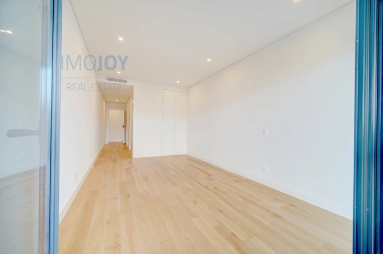 Apartamento T4 para Arrendamento em Algés, Linda-A-Velha e Cruz Quebrada-Dafundo Foto 19