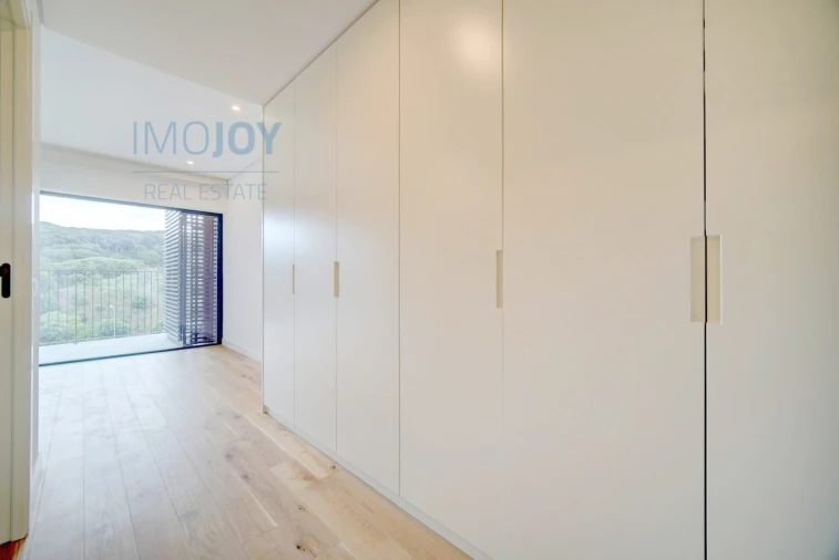 Apartamento T4 para Arrendamento em Algés, Linda-A-Velha e Cruz Quebrada-Dafundo Foto 22