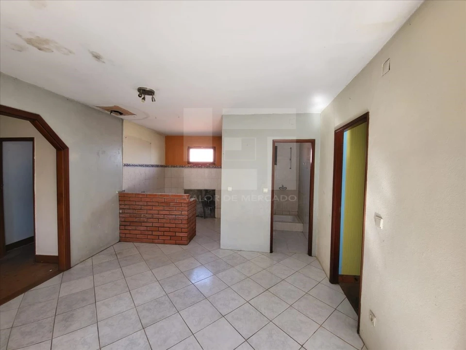 Moradia T2 para Venda em Pinheiro de Azere Foto 16