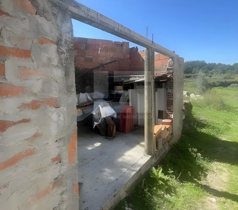 Moradia T2 para Venda em Pinheiro de Azere Foto 21