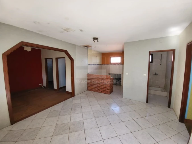 Moradia T2 para Venda em Pinheiro de Azere Foto 5