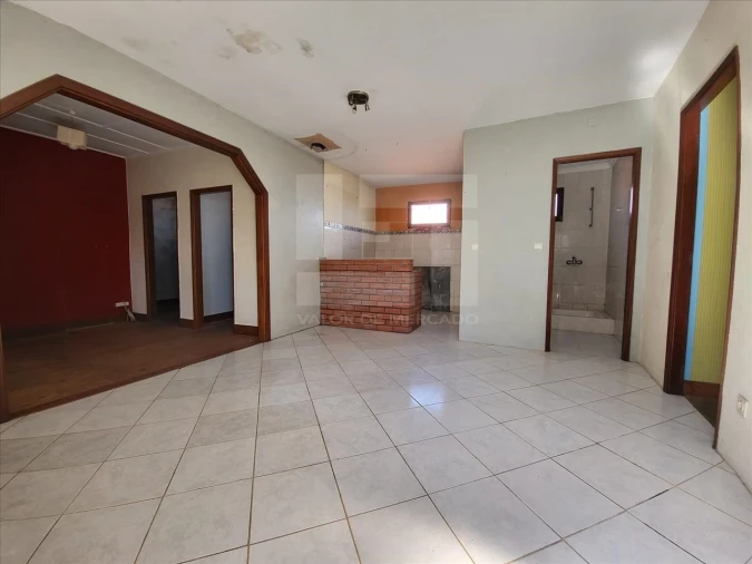 Moradia T2 para Venda em Pinheiro de Azere Foto 14