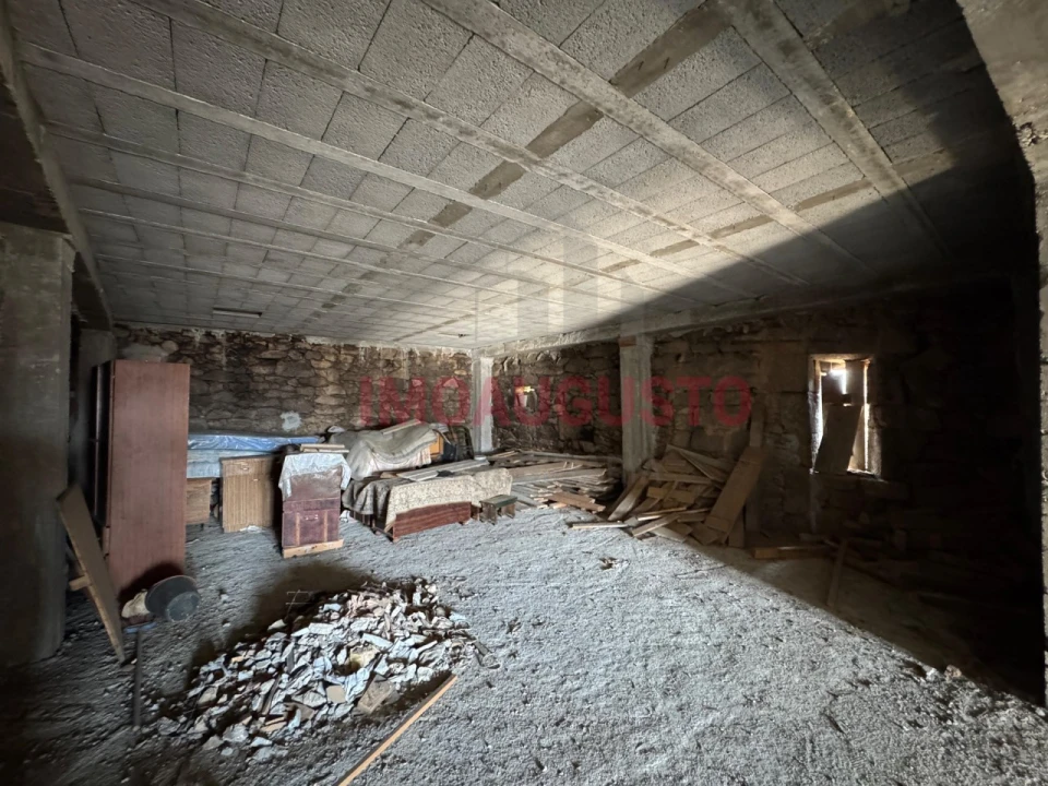 Moradia T2 para Venda em Freches e Torres Foto 6