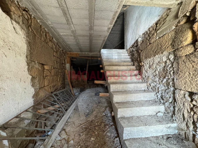 Moradia T2 para Venda em Freches e Torres Foto 2