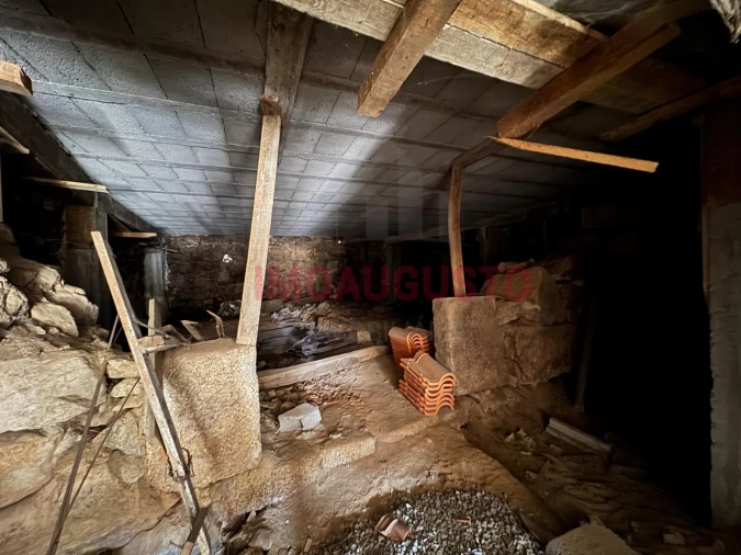 Moradia T2 para Venda em Freches e Torres Foto 3