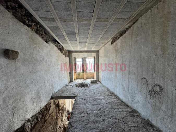 Moradia T2 para Venda em Freches e Torres Foto 5