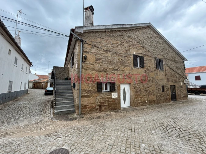 Moradia T3 para Arrendamento em Souto Foto 1