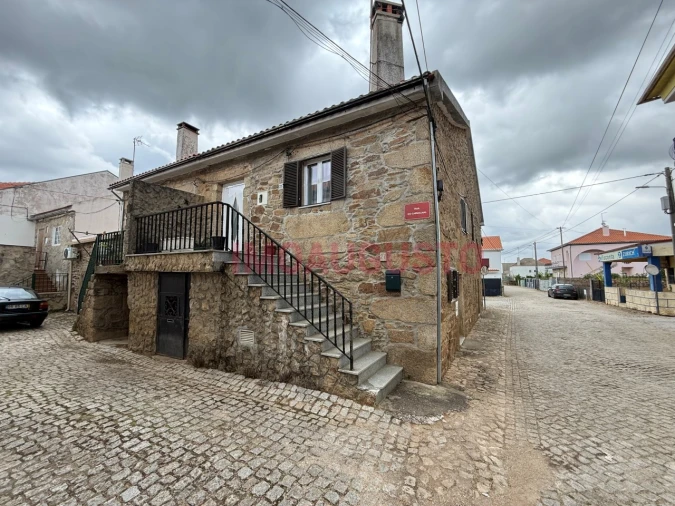 Moradia T3 para Arrendamento em Souto Foto 2