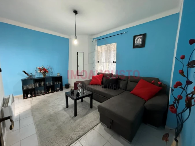 Moradia T3 para Arrendamento em Souto Foto 8